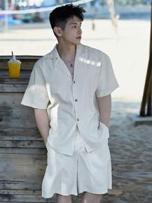 DAZY Set di camicia a maniche corte e pantaloncini casual estivi da uomo, semplice tinta unita, colletto alla coreana, adatto per vacanze e uso quotidiano - Albicocca - Visualizzare 4