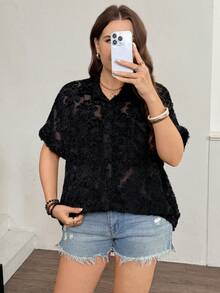 SHEIN LUNE Plus Size Women's Fashionable Casual Button-Down Short Sleeve Shirt Black Tops Black Blouse Casual Outfit For Women Casual Blouse For Women Vacation Outfits Women Beach Vacation Outfits For Women Holiday Outfits Beach Outfits For Women Easter Spring Outfit Women Summer Outfits, Summer Tops - Black - View 9