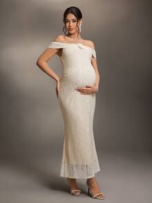 Cheriluna Maternity 孕妇3D立体花卉装饰露肩蕾丝修身写真连衣裙 - 杏色 - 查看 6