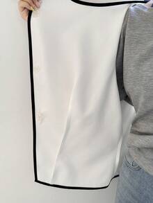 Dripcurv 大码女式白色无袖上衣和带口袋的阔腿裤——优雅套装，复古风格，非常适合夏季穿着，是新年或情人节的理想选择。 - 黑與白 - 查看 6