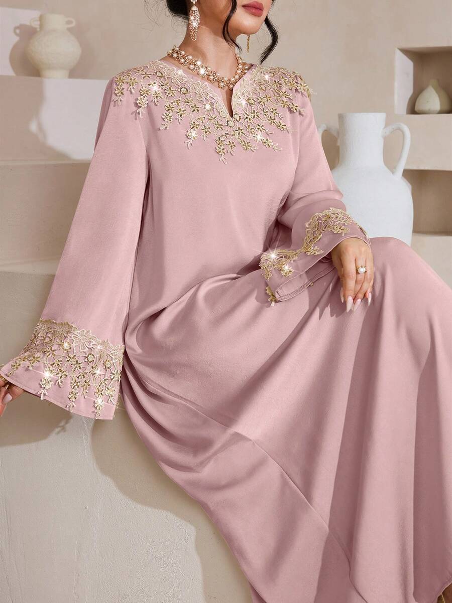Al Najma 时尚贴花V领宽松优雅连衣裙 - 粉色 - 查看 1