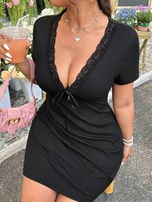 GalTyme 大码女式撞色蕾丝深V领系带短袖性感连衣裙 - 黑色 - 查看 5