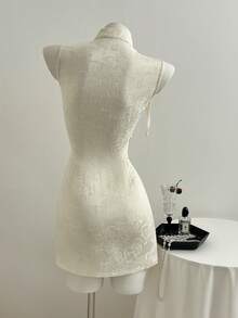 Elamini 女士派对新年新款中国风提花纹理面料修身迷你连衣裙 - 杏色 - 查看 2