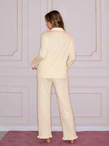 SweetSlumber Bộ đồ ngủ nữ kiểu dáng thường ngày, cổ bẻ, cài cúc một hàng, tay dài và quần dài. - Màu be - Xem 2