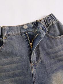 女童时尚牛仔七分裤，夏季轻盈新款，休闲街头风设计，基础款五口袋宽松九分牛仔裤，柔软棉质牛仔面料，适合日常、聚会、上学、通勤等场合。 - 中等水洗藍 - 查看 4