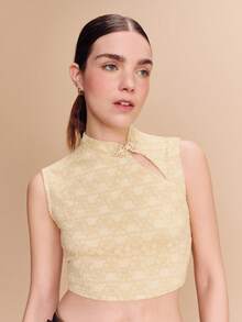 蕾丝露脐镂空领口上衣，青蛙扣设计，农历新年外出春夏奶油黄可爱优雅上衣 - 黃色 - 查看 3