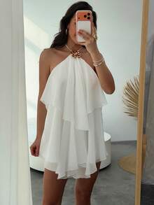 Aloruh 浪漫约会婚礼雪纺不对称下摆金属装饰露背迷你连衣裙，女士款 - 白色 - 查看 8