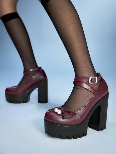 Sugerpunk Eleganta, moderiktiga, avslappnade platåskor med hög klack för kvinnor; punkstil enfärgade, rund tå, rosett, pärla, korsad fotledsrem, metallspännedekoration; Bekväma, tjocka platåskor för dam med grov klack för nattklubbar, fester och helgdagar.