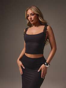 MISSGUIDED Sleeveless Lace Trim Camisole Top With Scoop Neckline And Side Detailing For Summer Evening Casual Layering - Black - View 4