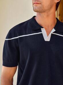Manfinity Mode Top tricoté à manches courtes avec couleurs contrastées, polyvalent pour les déplacements quotidiens - bleu indigo - Voir 2