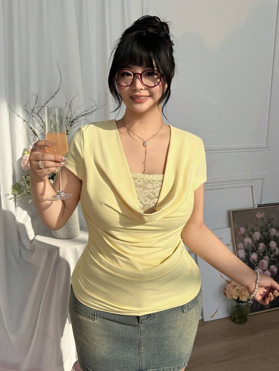 SHEIN EZwear Áo thun nữ cỡ lớn mùa hè kiểu dáng thường ngày, cổ xếp ly, phối ren và eo nhún. - Màu vàng ngỗng - Xem 1