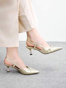CUCCOO BIZCHIC Tacones altos de mujer con puntera puntiaguda, hebilla y decoración - Dorado - Ver 3