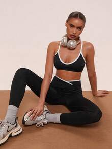 SHEIN BAE Ensemble de soutien-gorge de sport et leggings avec bandes contrastées et dos croisé élastique pour femmes, idéal pour le yoga et l'entraînement - Noir - Voir 1