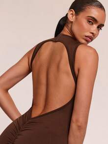 SHEIN BAE 女式简约纯色露背无缝运动连体衣，夏季 - 咖啡棕 - 查看 3