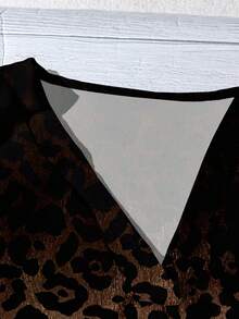 EMERY ROSE Casual Minimalist Vacation Bohemian Elegant Retro Leopard Print Patterned Shirt - Multicolor - View 4