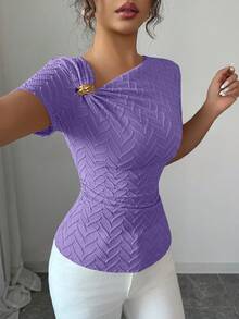 Elenzga 女款優雅不對稱領口 3D 玫瑰金鈕扣裝飾短袖 T-shirt 夏季約會穿搭上衣 藍色薰衣草紫 - 紫羅蘭色 - 查看 7