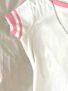 1 pieza Camiseta de poliéster de manga corta, cuello redondo, con estampado de lazo lindo para adolescentes, diseño con ribete de color contrastante, camiseta adorable, adecuada para adolescentes - Blanco - Ver 5
