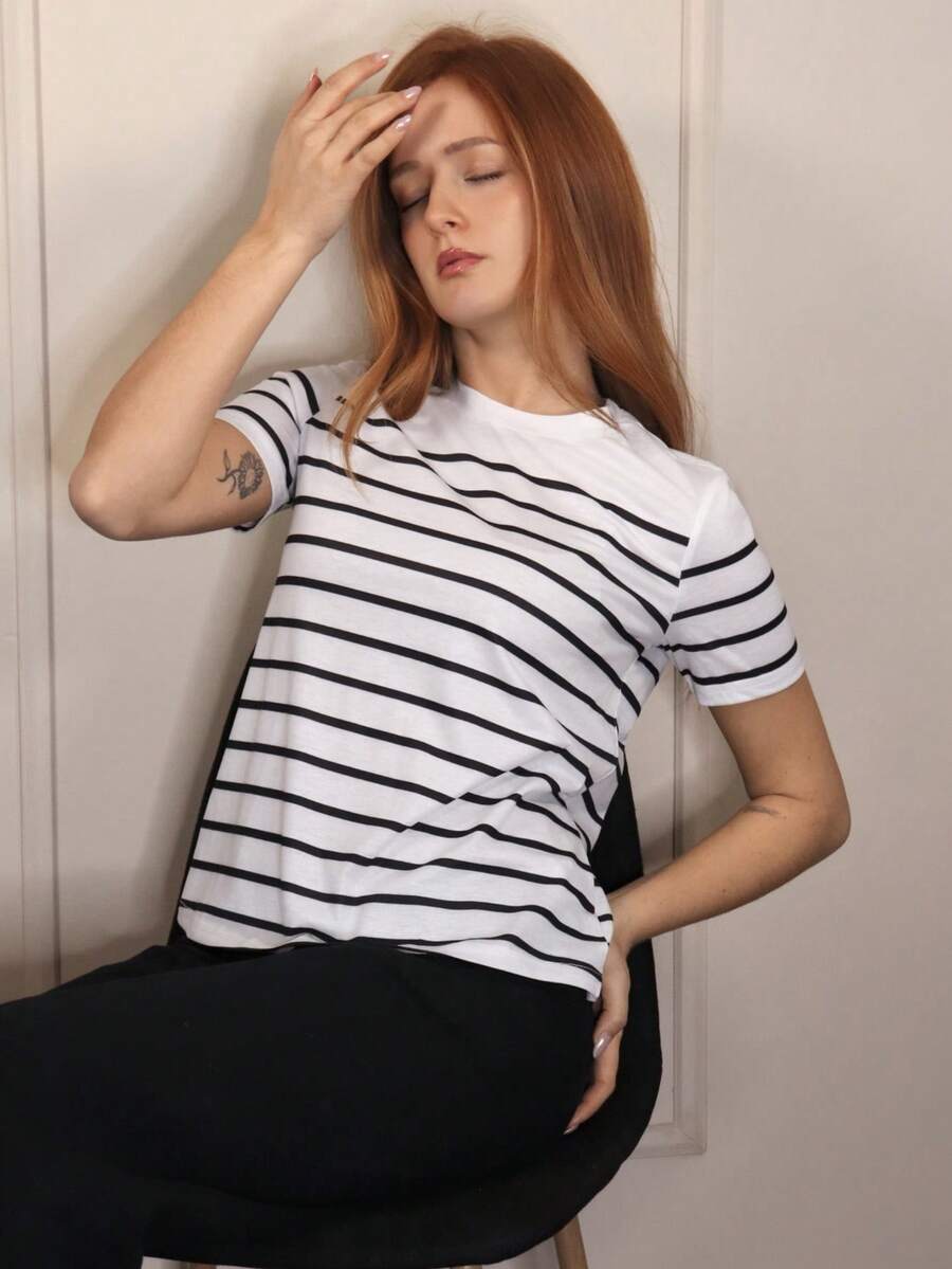 SILVIA DI SANTO Women Striped Casual Versatile T-Shirt Graphic Tees Women Tops - Black and White - View 1