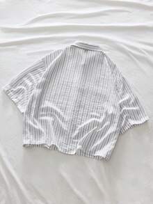 AXEPEAK 男士条纹 Polo 领单排扣字母印花休闲百搭日常短袖衬衫 - 灰色 - 查看 2