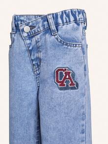 SHEIN Casuvi Kids 少女寬鬆牛仔褲 中洗藍色 返校季夏季街頭風 Y2K 不對稱彈性腰 水鑽裝飾 寬鬆直筒棉質丹寧 - 淺藍色 - 查看 4