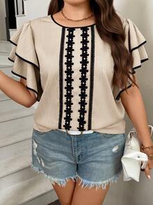 SHEIN LUNE 女士加大码圆领贴花休闲百搭日常荷叶袖衬衫，适合嘉年华派对、海滩、情人节、西部风情等场合，优雅女式上衣，夏季带袖上衣，女士休闲蝴蝶袖上衣 - 杏色 - 查看 7