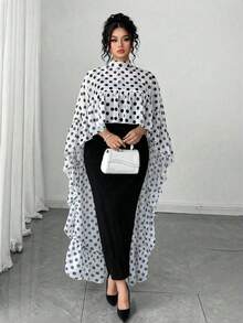 Elenzga Bộ đồ 2 món thanh lịch gồm áo choàng cổ chữ V bằng vải chiffon in hoa, viền bèo nhún và váy hai dây dệt kim, dành cho người có vóc dáng đầy đặn. - Đen và trắng - Xem 4