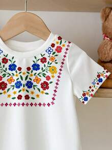 可爱甜美碎花女婴休闲简约短袖圆领T恤，适合春夏日常穿着，亲子装 - 彩色 - 查看 5