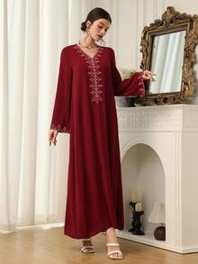 Al Najma 女士优雅宽松V领几何刺绣长裙，端庄阿拉伯风格，适合春秋季穿着 - 紅色 - 查看 6