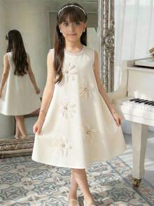 SHEIN 少女优雅度假圆领蕾丝拼接3D立体花朵装饰大蝴蝶结露背修身A字无袖连衣裙，杏色少女仿珍珠连衣裙，奶油色女童连衣裙，象牙色女童连衣裙 - 香檳色 - 查看 3