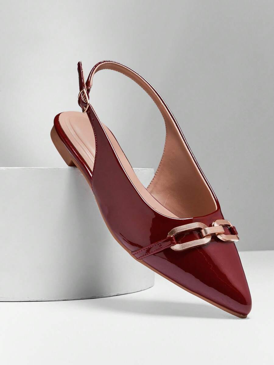 SHUZIA #优雅时尚 女士尖头设计师款金属搭扣亮面酒红色漆皮露跟平底鞋 – 柔软舒适的鞋垫，精致光泽，易于搭配 - 酒紅色 - 查看 1