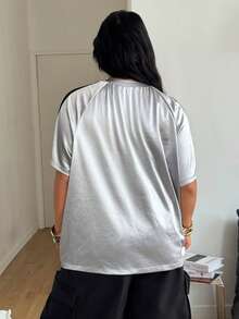 Coolane 女士加大码夏季宽松印花运动球衣T恤，金属银色，适合音乐节和运动服 - 銀色 - 查看 7