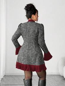 SHEIN PETITE CURVE 大码女式加厚背带连体裤，格纹粗花呢面料，拼接设计，显瘦效果，适合返校、毕业典礼、情人节、音乐节、母亲节、万圣节、感恩节、复活节、国庆节、晚会、约会派对、婚礼季、户外活动等场合。 - 酒紅色 - 查看 3