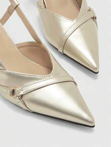 CUCCOO BIZCHIC Tacones altos de mujer con puntera puntiaguda, hebilla y decoración - Dorado - Ver 9
