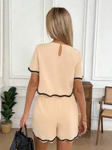 Easowa Bộ đồ nữ 2 mảnh gồm áo sơ mi ngắn tay và quần short phối màu tương phản, quần short kaki, thích hợp cho thời gian rảnh rỗi, kỳ nghỉ, đi làm hàng ngày, mặc thường ngày. Bộ đồ hè cho nữ phong cách nghỉ dưỡng/boho/quyến rũ, bộ đồ mặc nhà mùa hè hai mảnh, bộ đồ hè hai mảnh thoải mái cho nữ, bộ đồ hè hai mảnh cho nữ, bộ đồ ngắn tay thoải mái cho nữ. - Màu Khaki - Xem 4