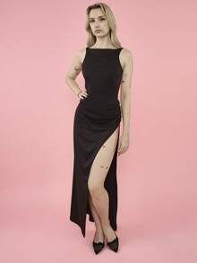 OverBlushhh 女士黑色露背弹力长裙，高开衩设计，可调节肩带，修身剪裁，优雅性感，时尚别致，适合派对、生日、办公、约会、情人节、婚礼宾客等场合。 - 黑色 - 查看 3