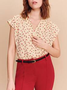 lacRébo Beige And Red Floral Printed Blouse With Lapel Collar And Boxy Fit Elegant Parisian Spring Summer Butter Yellow Top - Apricot - View 2