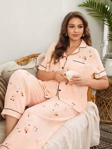 SHEIN Set pigiama casual a maniche corte da donna taglie forti in chiffon con stampa stropicciata di farfalle, libellule e bambù - Champagne - Visualizzare 6