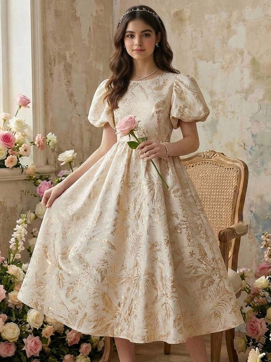 SHEIN Pitira 杏色优雅圆领提花连衣裙,收腰设计,泡泡袖,适合少女穿着,可作宫廷派对礼服,也适合晚宴和婚礼等场合。 - 杏色 - 查看 1