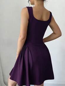 Selianne 新款女士连衣裙，方领无袖A字褶皱下摆，高弹力纹理面料，纯色，时尚年轻修身款式，通勤休闲百搭，收腰显瘦，适合春、夏、秋、冬四季穿着，优雅精致的意式连衣裙 - 中紫紅色 - 查看 2