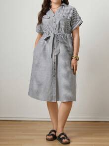 Zelara Đầm nữ cỡ lớn kẻ sọc cài một hàng khuy, thắt eo, thích hợp cho kỳ nghỉ, hẹn hò, dã ngoại, đầm sơ mi cỡ lớn, đầm midi thường ngày, đầm kín đáo, đầm Abaya, đầm kẻ sọc, trang phục thường ngày cho nữ, trang phục đi biển cho nữ, trang phục ngày lễ, đầm dài thường ngày, đầm thường ngày cho nữ, đầm đi nghỉ mát, trang phục tốt nghiệp cho mẹ, trang phục đi chơi, trang phục đi biển cho nữ, đầm đi biển cho nữ, trang phục lễ Phục sinh mùa xuân cho nữ, đầm sơ mi nữ. - Nhiều màu - Xem 6