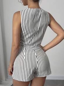 SHEIN PETITE 2件套/套 小码女士夏季条纹休闲背心和短裤套装 - 藍白色 - 查看 2