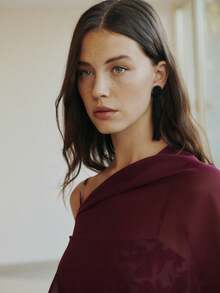 Nöista Draped Sheer Fashion Slant Shoulder Chiffon Shawl Blouse - Burgundy - View 9