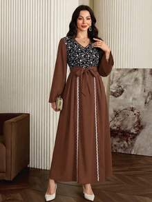 Al Najma 女士花卉刺绣V领喇叭形优雅阿拉伯连衣裙，优雅端庄A字型阿拉伯长裙，适合晚宴/婚礼宾客/周年纪念日 - 棕色 - 查看 7
