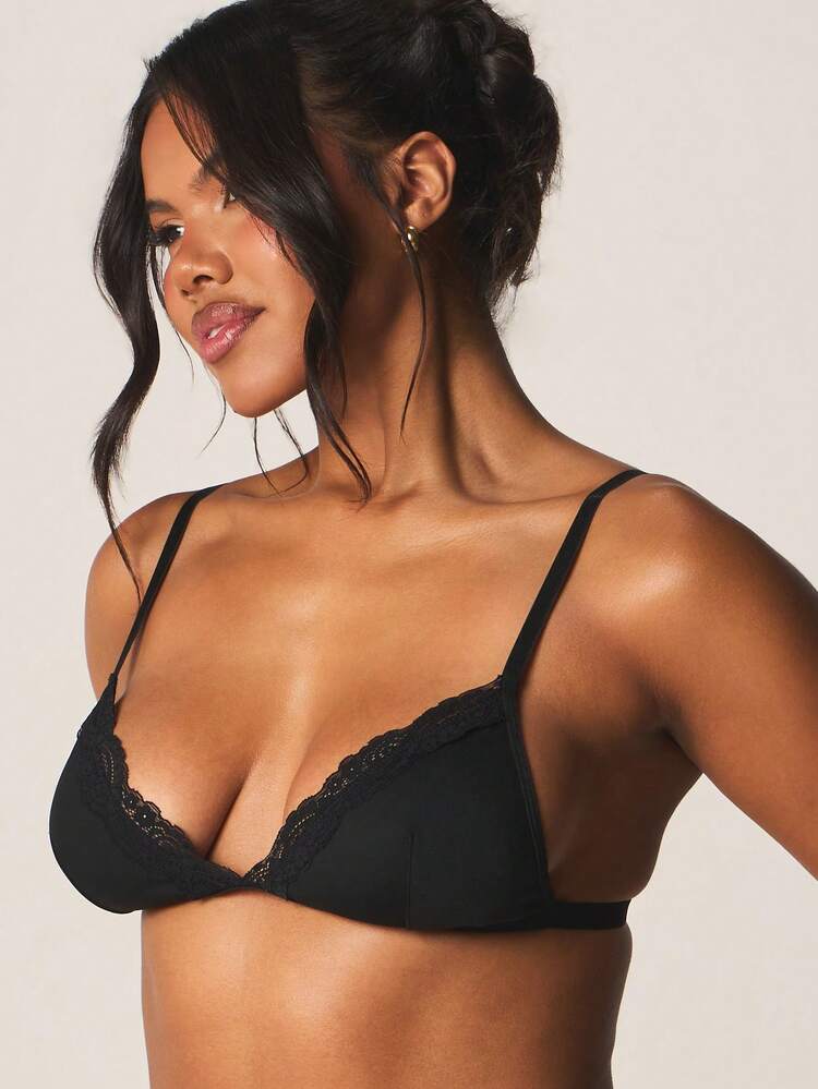 MISSGUIDED Lace Trim Plunge Bralette With Adjustable Straps And Deep V Neckline For Everyday Comfort And Intimate Occasions