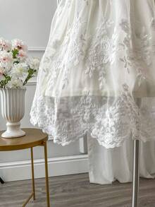 SHEIN 少女蕾丝网纱收腰连衣裙，泡泡袖，可爱甜美，适合派对、日常、公园等场合，百搭公主裙 - 杏色 - 查看 5