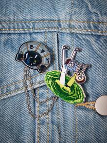 Rick and Morty X SHEIN 趣味卡通人物图案金属胸针 - 彩色 - 查看 4