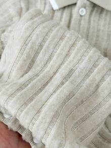 SHEIN 新生儿男女宝宝卡其色纹理柔软针织罗纹 Polo 领短袖半拉链连体衣和宽松短裤套装，休闲可爱百搭风格，适合春夏日常穿着、外出、度假。 - 卡其色 - 查看 8