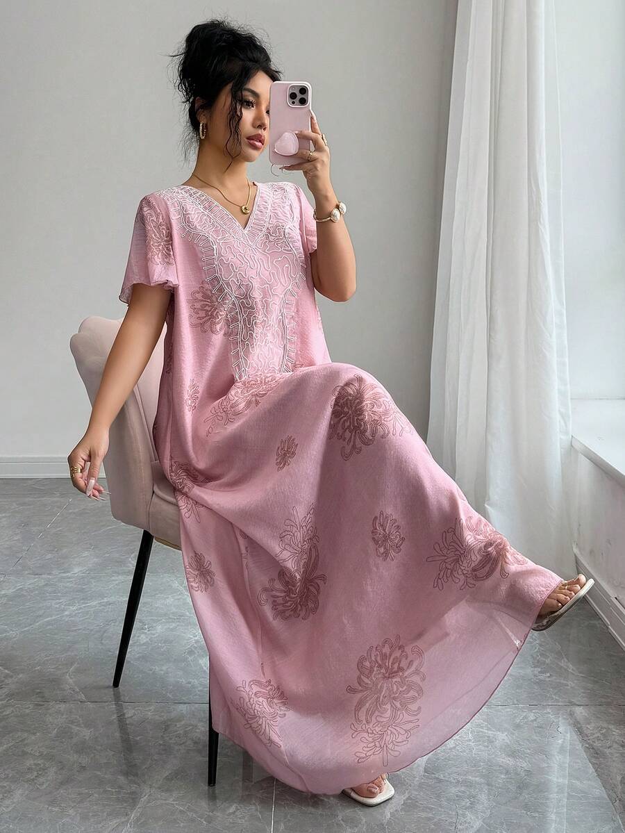 Al Najma Vestido holgado de estilo árabe con cuello en V elegante y minimalista, aplicación y volante único en el bajo - Rosa - Ver 1