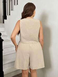 SHEIN LUNE Bộ đồ mùa hè cỡ lớn, kiểu dáng thường ngày, màu trơn, gồm áo tank top và quần short cài cúc phía trước, gồm 2 món. - Màu be - Xem 3