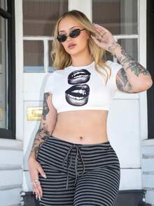 Arliah ICON Casual Simple Black Lip Print Round Neck Short Sleeve Cropped Tight Fit T-Shirt For Women, Summer Back To School Clothes - White - View 5